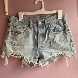 Distressed Levi’s 501 shorts